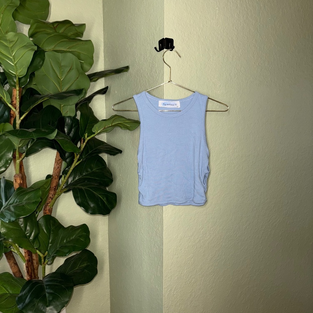 Cropped Tank with holes on the side